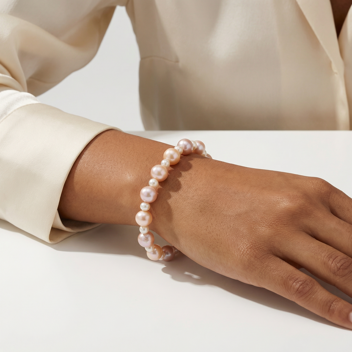 Peach Blossom Muse - Bracelet